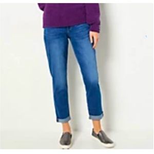 Laurie Felt regular Daisy denim boyfriend jeans. Size 8.